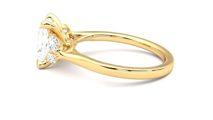 Taylor & Hart Thia Radiant Engagement Ring 360 degree image 20